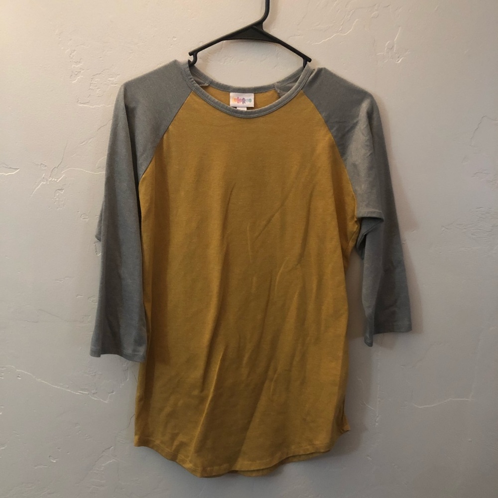 LulaRoe 3/4th sleeve Baseball tee S